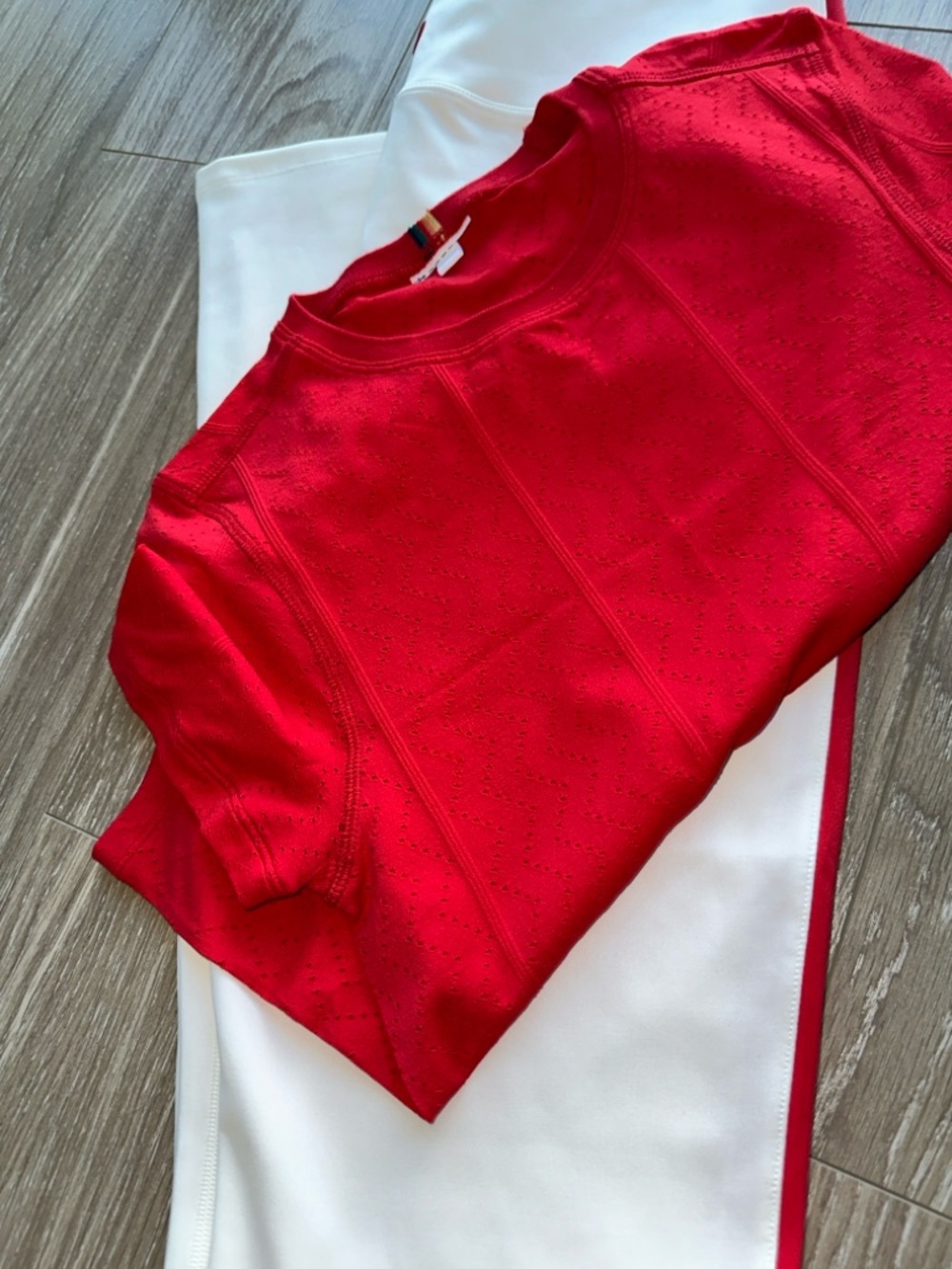 Wilson White and Red Athletic Top - Picture 11 of 16